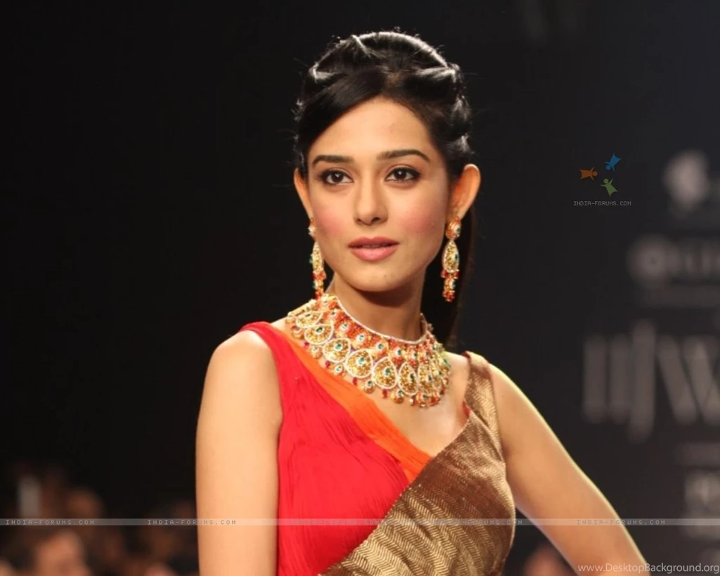Wallpapers Amrita Rao Showstopper For AGNI Jewels At IIJW 2013 ...
