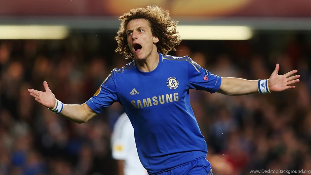 Chelsea David Luiz On The Field Wallpapers And Images   Wallpapers ...
