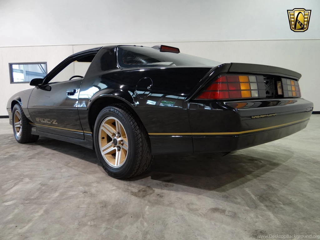 1986 Chevrolet Camaro IROC Z28 Muscle Wallpapers