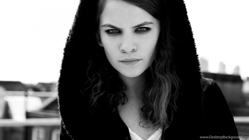 Coco Sumner I Blame Wallpapers