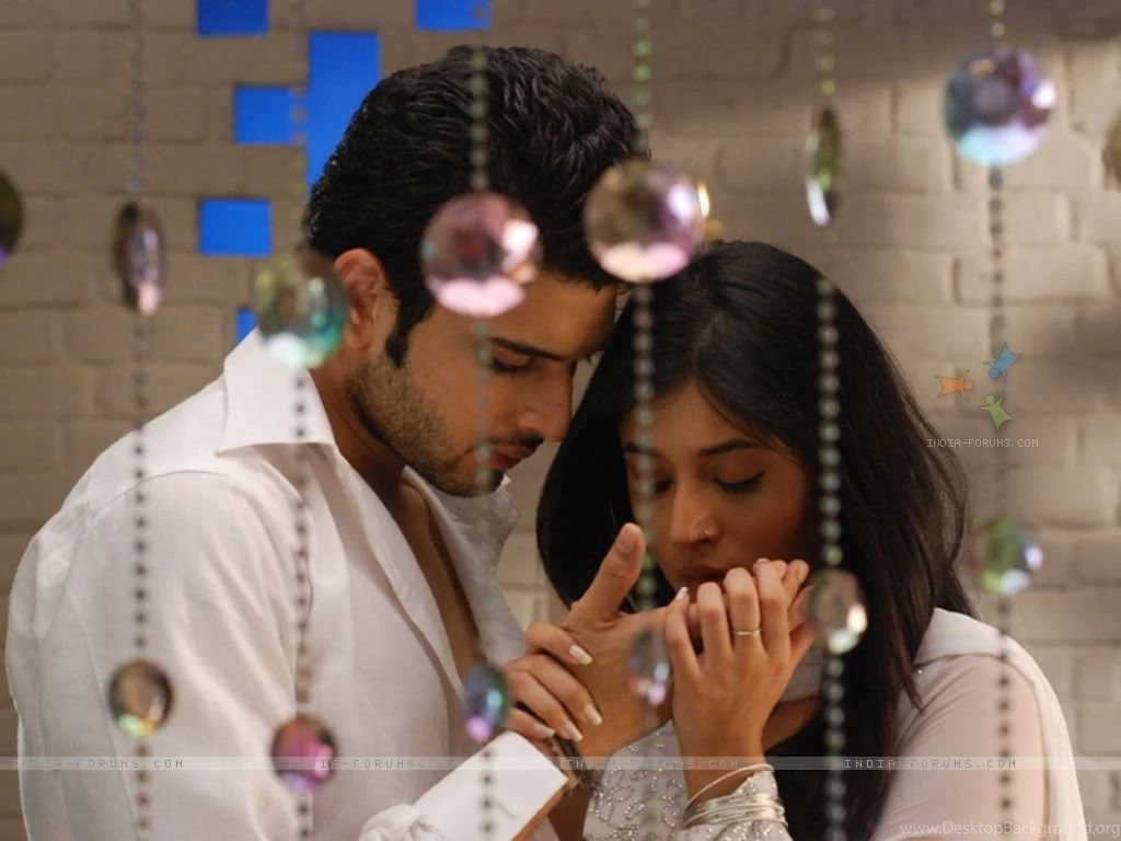 Lovable Scene Of Arjun And Arohi In Kitani Mohabbat Hai (32337 ...