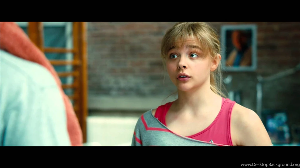 Kick Ass 2 Chloe Grace Moretz Is Hit Girl YouTube