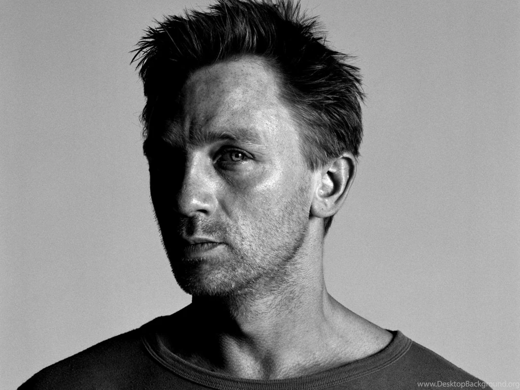 Actor Daniel Craig Wallpapers And Images   Wallpapers, Pictures ...