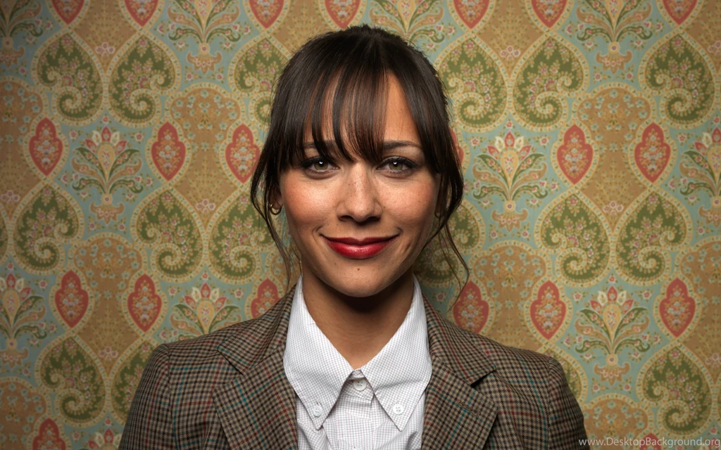 Rashida Jones HD Desktop Wallpapers