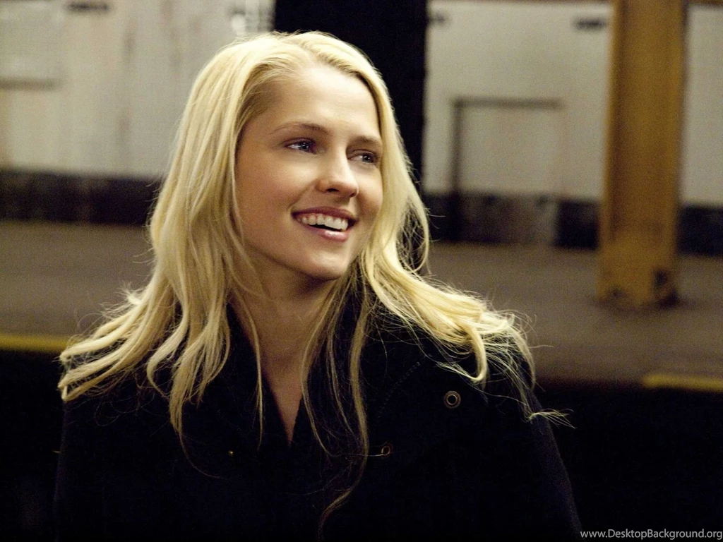 Teresa Palmer Hot In Black Hd Wallpapers Free Hd Wallpapers