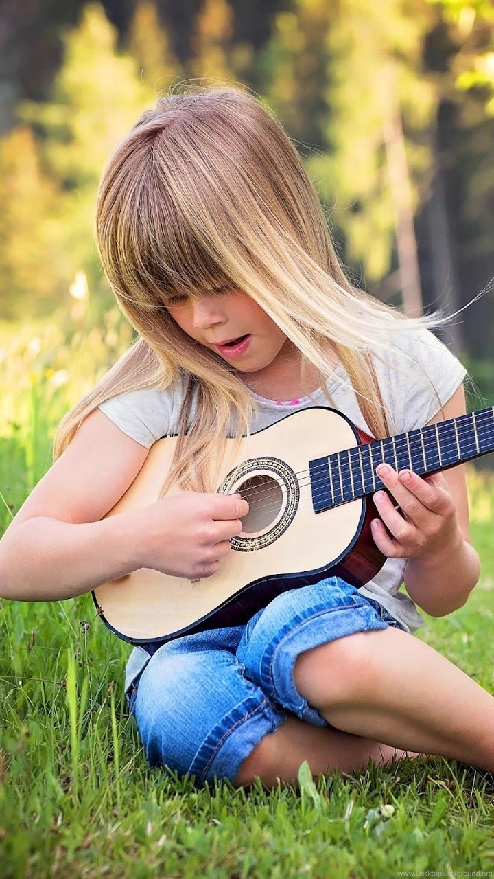 Android Best Wallpapers: Girl Summer Grass Guitar Android Best ...