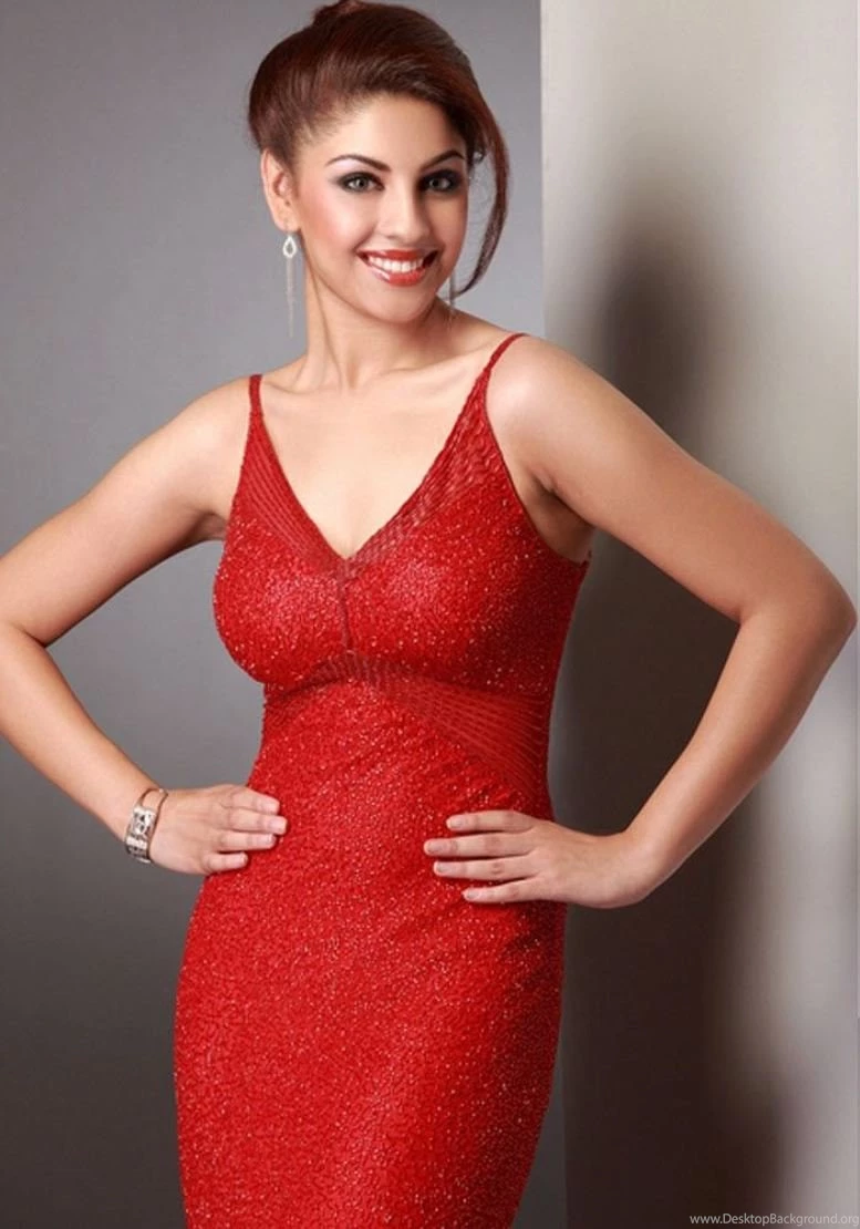 Richa Gangopadhyay New Hot Photos