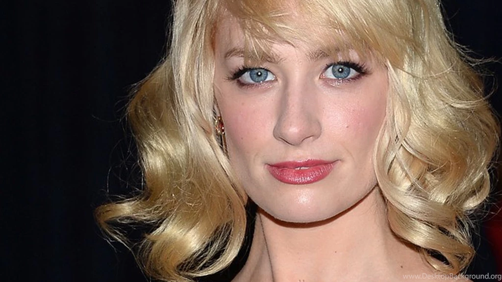 HD Beth Behrs Wallpapers – HdCoolWallpapers.Com