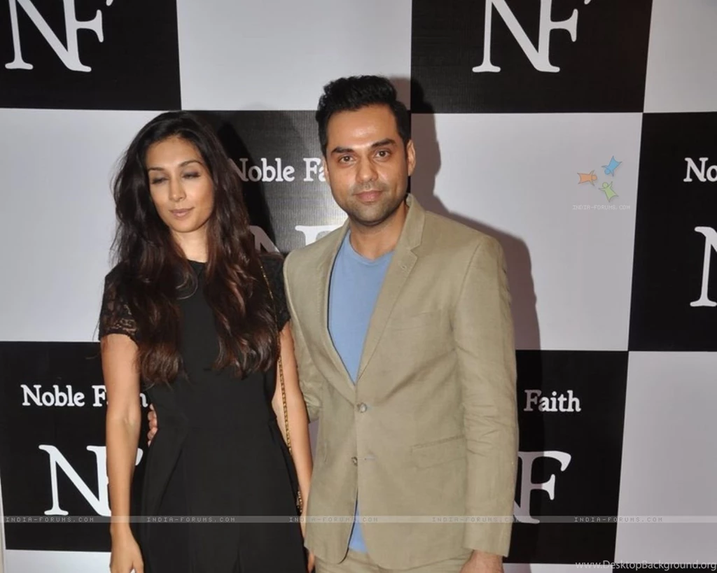 Wallpapers   Abhay Deol With Pragya Yadav At The Birthday Bash Cum ...
