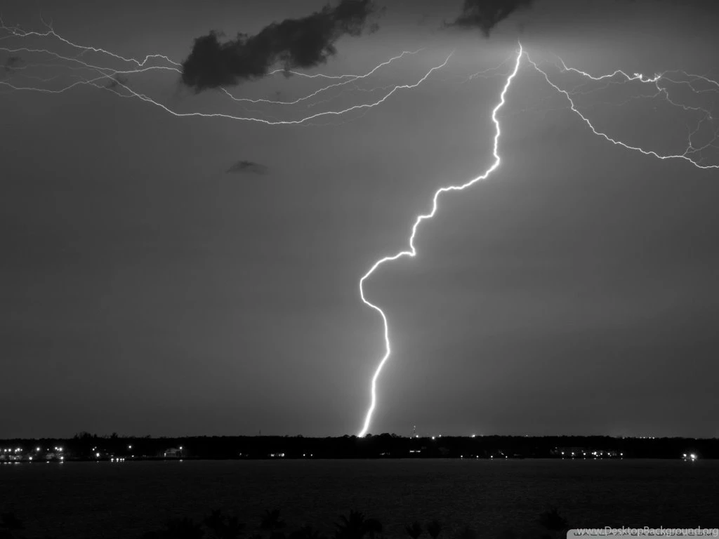 Lightning Monochrome HD Desktop Wallpapers : High Definition ...