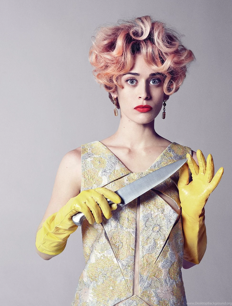 Lizzy Caplan Wallpapers