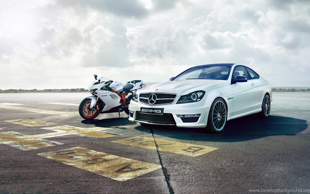 Mercedes Benz AMG   Wallpaper.