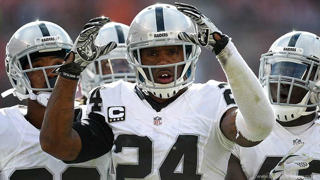 Charles Woodson's Kids Demanded An Interception, And He Delivered