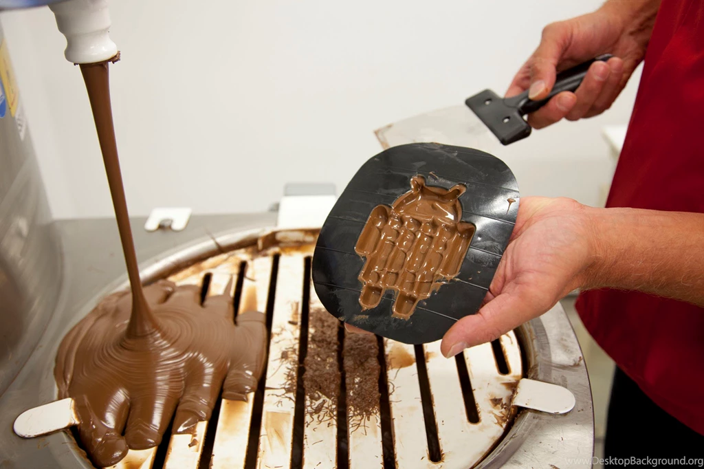 Download Official Android 4.4 KitKat Wallpapers.