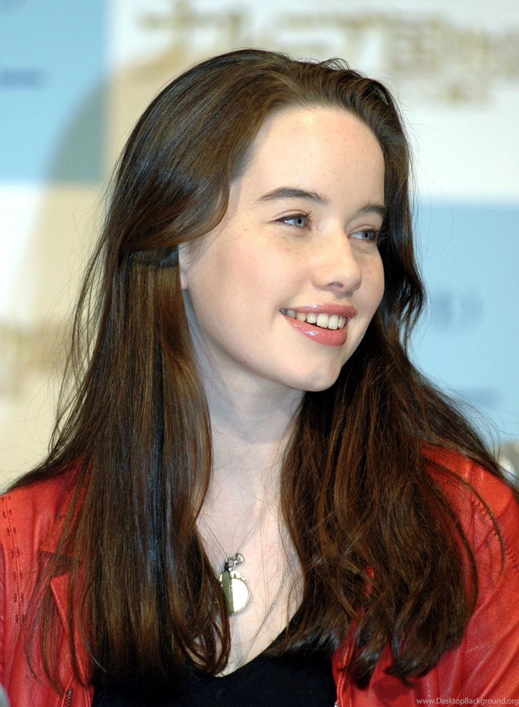 HD Anna Popplewell Wallpapers