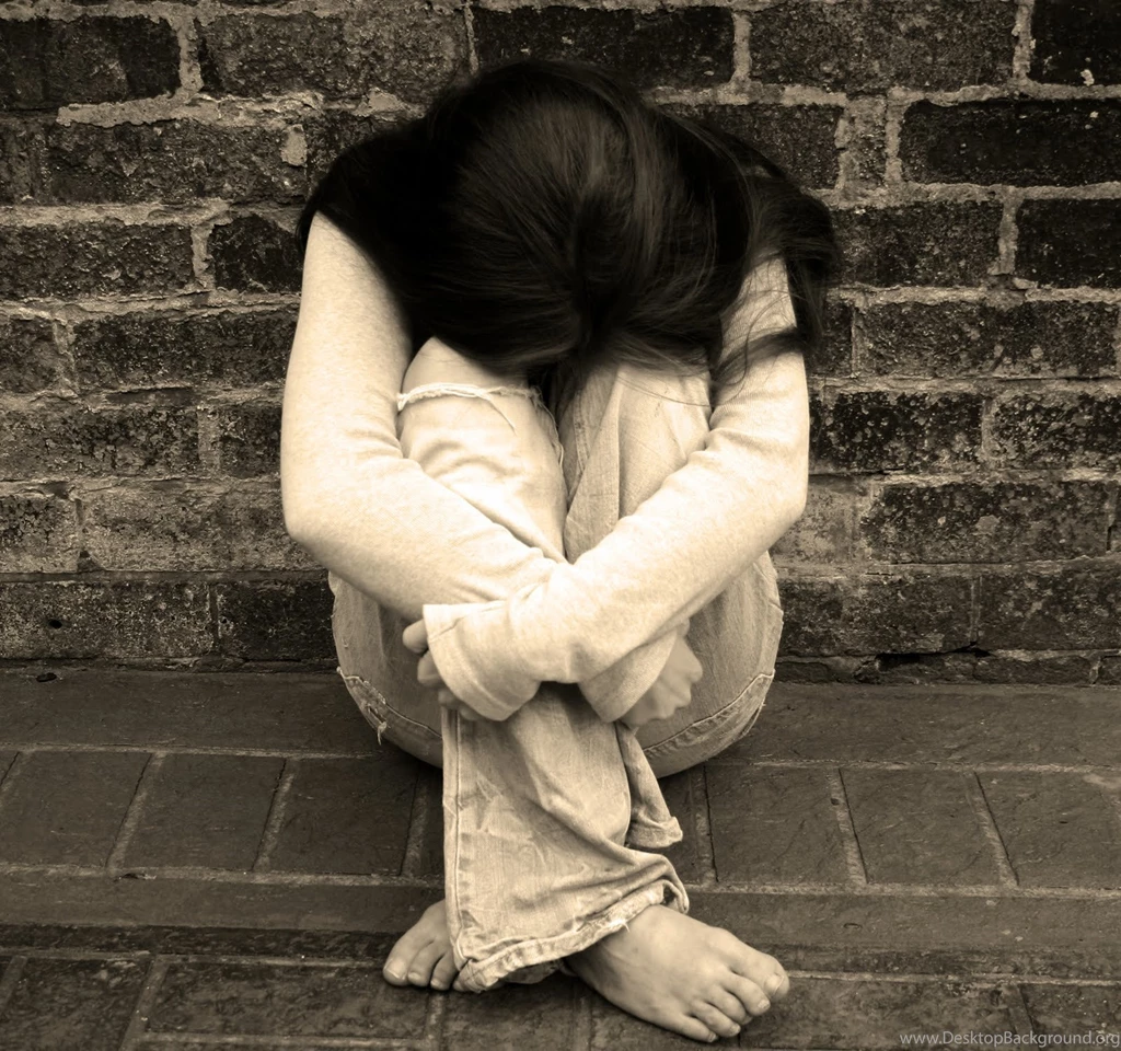 Sad Girl Wallpapers