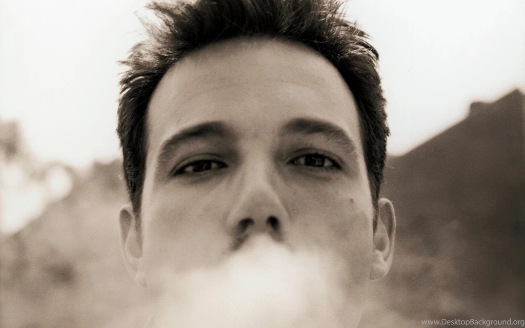 Ben Affleck Smoking 1920x1200 Full HD 16/10 Wallpapers