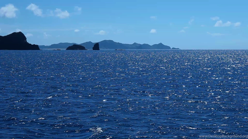 Japan Inviting Waters Wallpapers