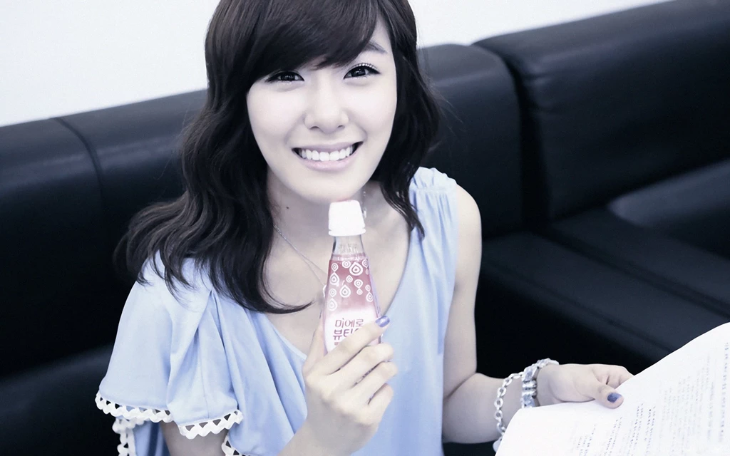 Wallpapers Lee Da Hae Tiffany Snsd Haircut With Resolution ...