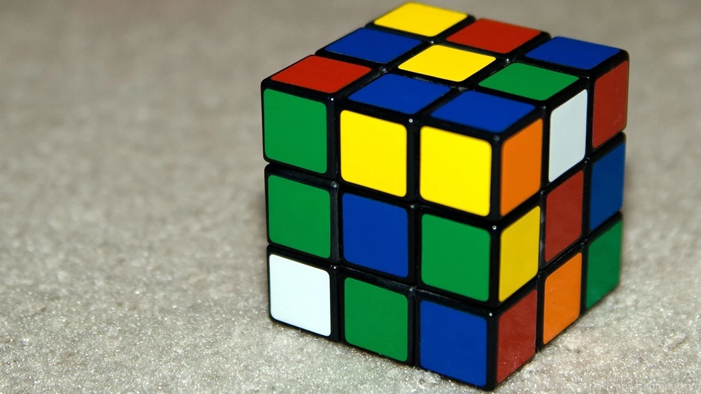 12 Rubik's Cube HD Wallpapers