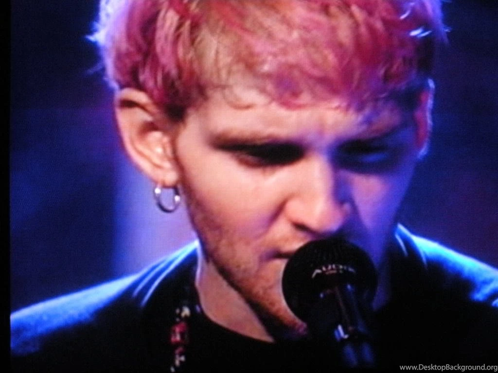 Layne Staley Photo Thread In All About Alice Forum