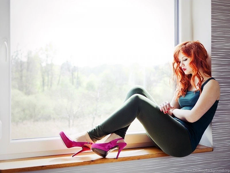 Beautiful Redheads With Pink High Heels Wallpapers Free Desktop ...