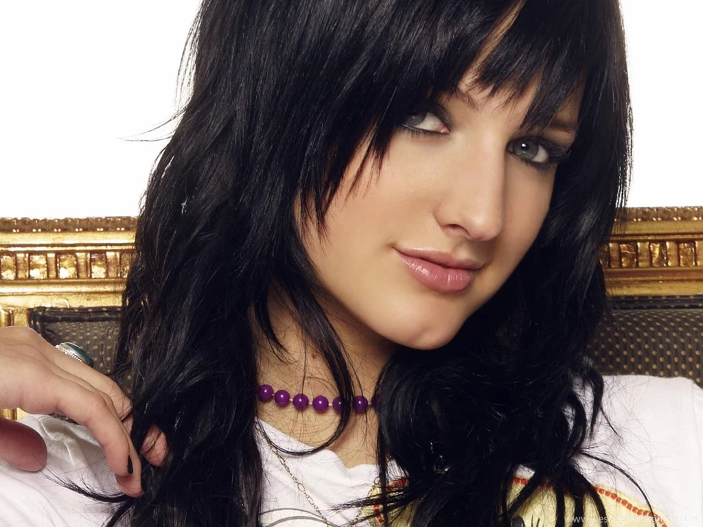 Ashlee Simpson Wallpapers