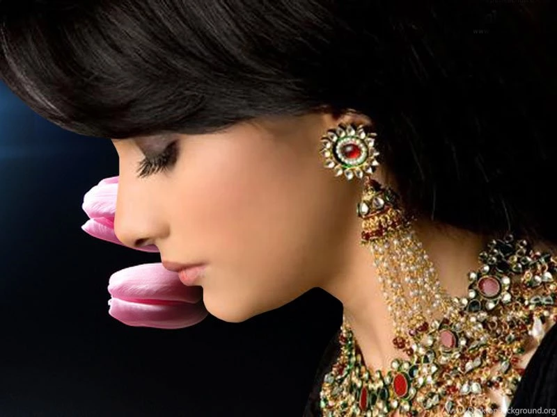 Bollywood Actress Prachi Desai Beautiful Wallpapers.jpg