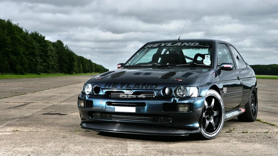 Browsing Wallpapers On DeviantArt