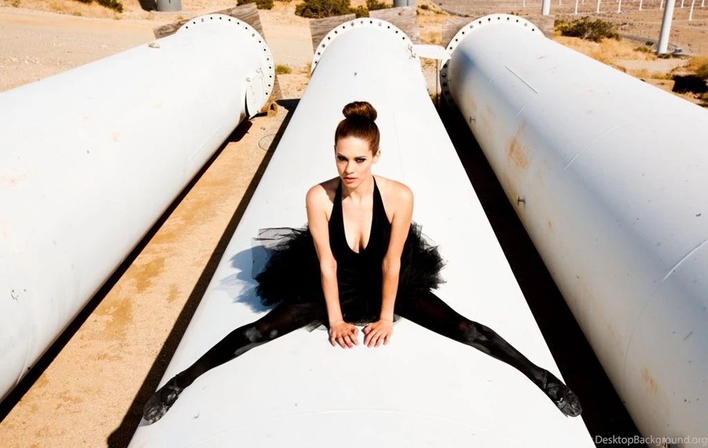 Lyndsy Fonseca Photo, Pics, Wallpapers Photo