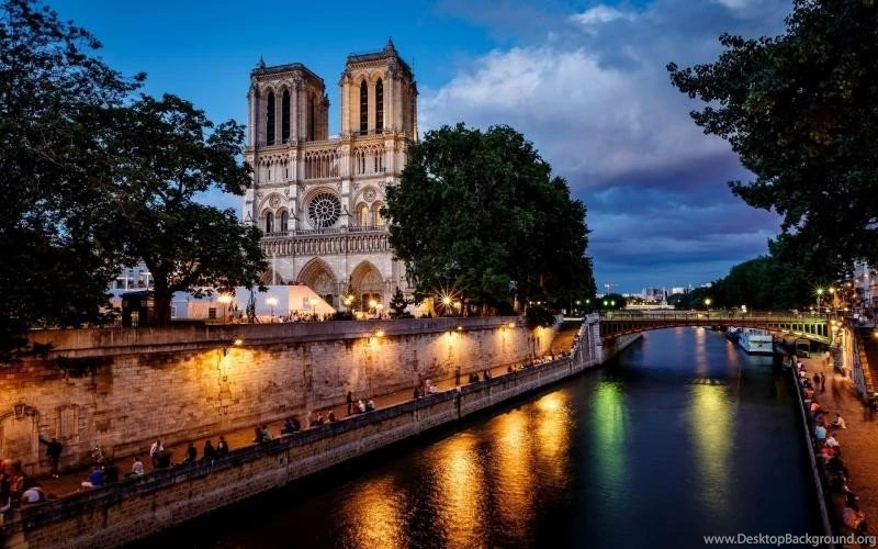 Notre Dame De Paris At Twilight Wide Wallpapers