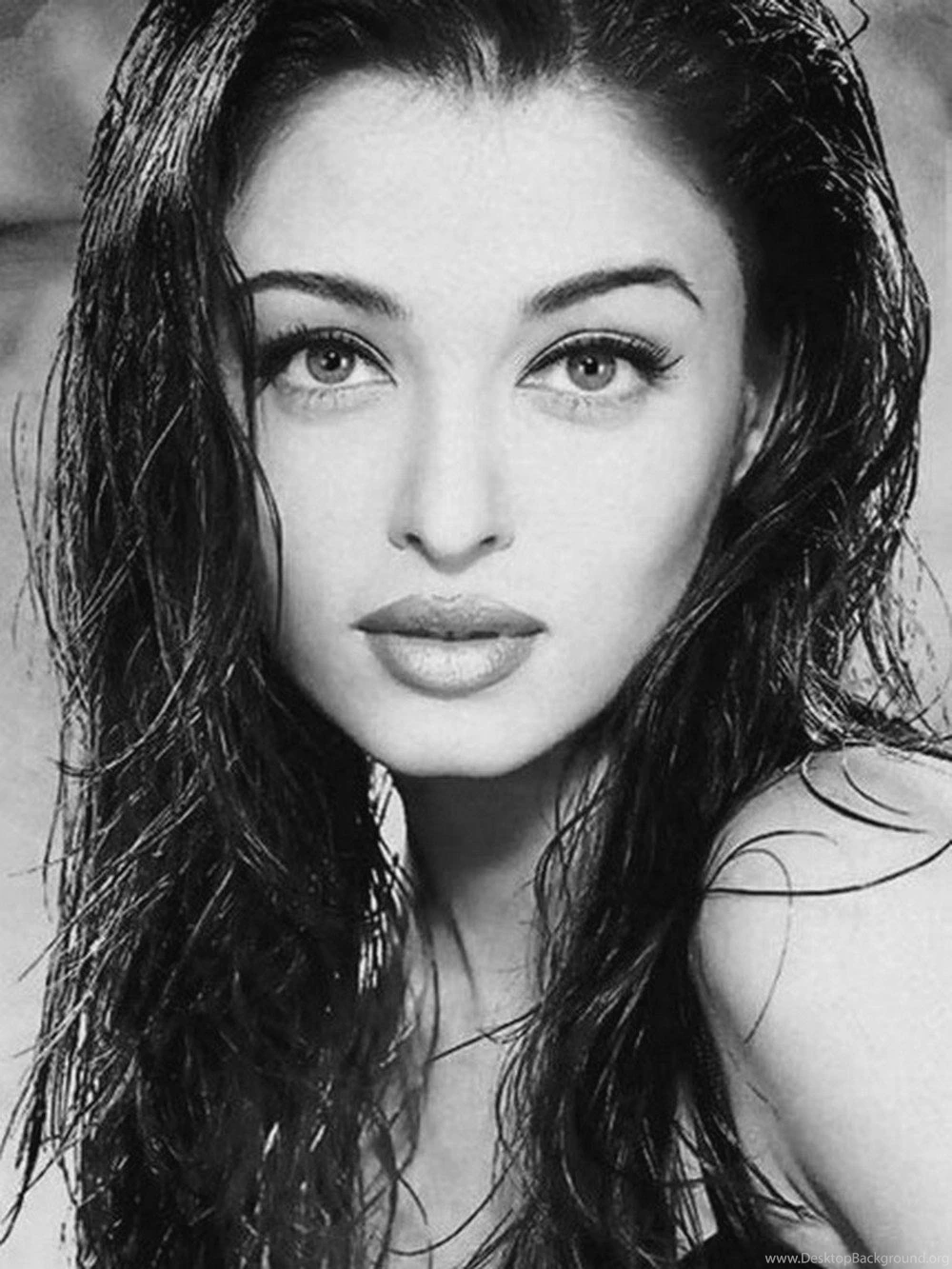 Aishwarya Rai Wallpapers HD Download