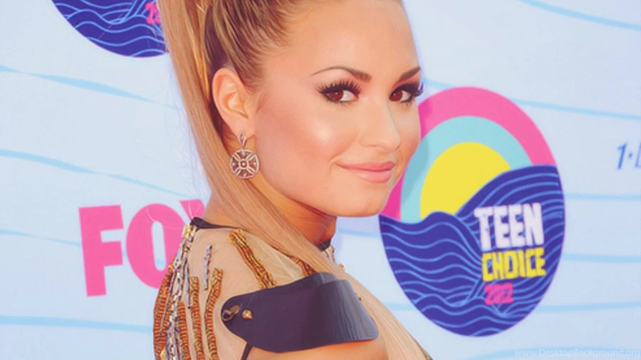 Demi Lovato Desktop Backgrounds