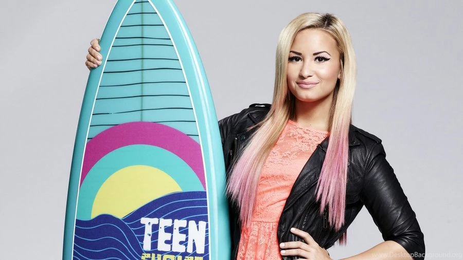 Demi Lovato Desktop Backgrounds