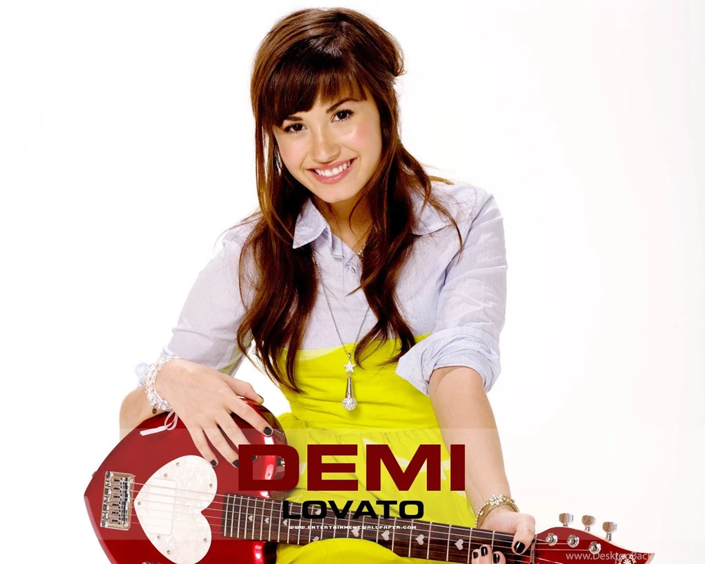 Free Halloween Wallpapers Mmw Blog: Demi Lovato Wallpapers Demi ...