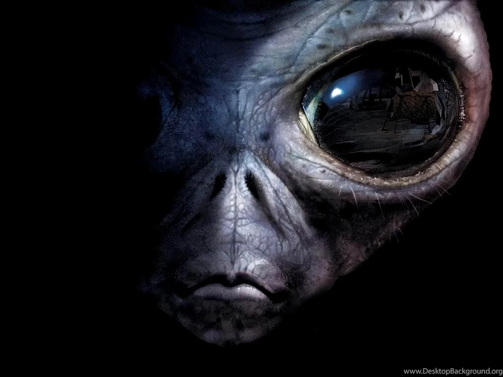 25/11/2015 599x720 Alien Desktop Wallpapers Free 3D / Graphics ...