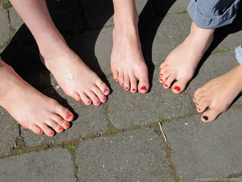 Ed And Reub: Friday Shoot out: Feet And Shoes