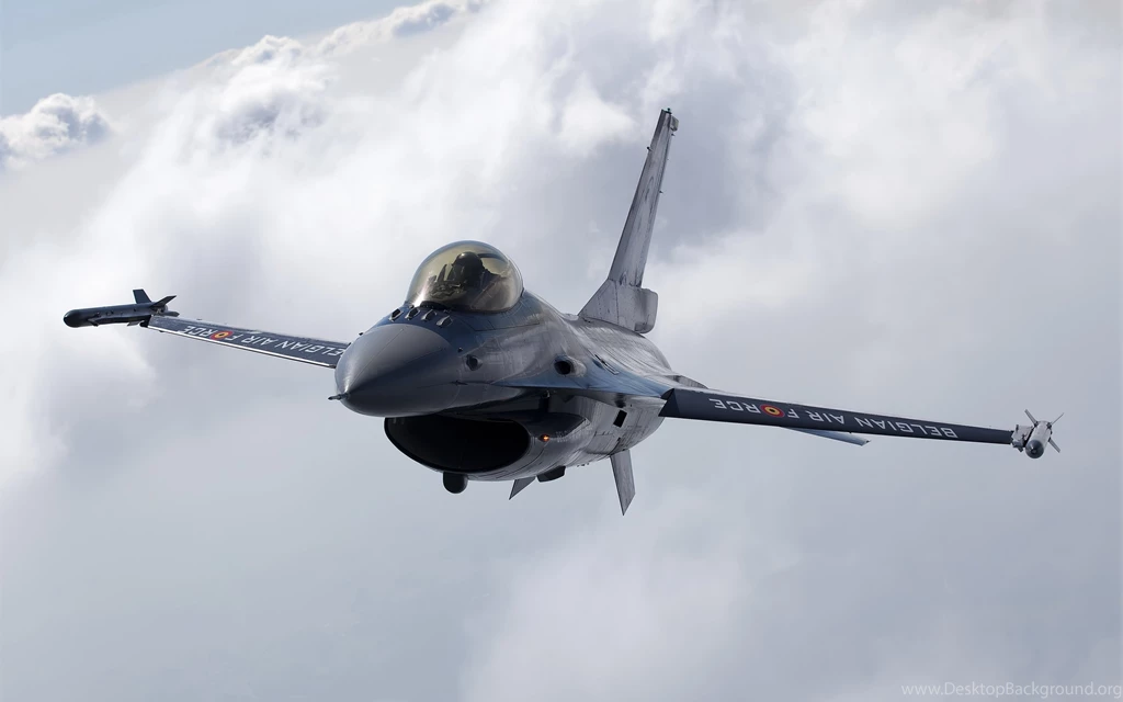 F 16 Fighting Falcon Wallpapers And Images Wallpapers, Pictures ...