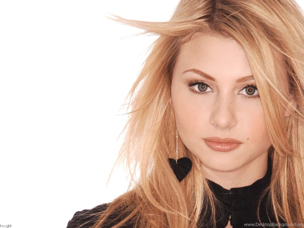 Alyson Michalka Wallpapers