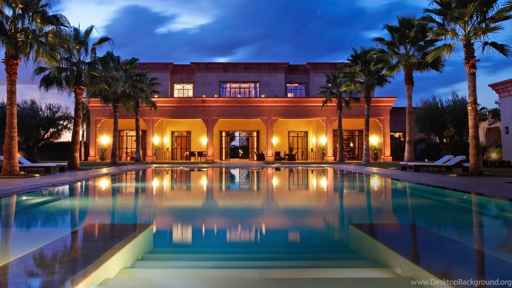 High Quality Luxury Wallpapers