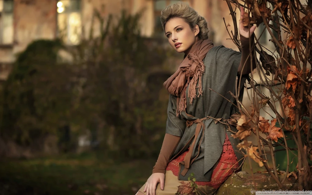 Nice Girl HD Desktop Wallpapers : High Definition : Fullscreen : Mobile