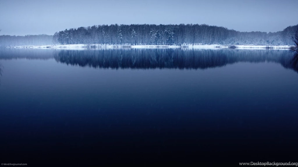 Download 1366x768 Deep Blue Lake Wallpapers