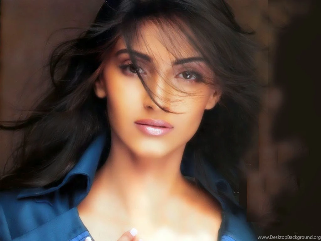 Wallpapers Wisely: Sonam Kapoor Full HD Wallpapers