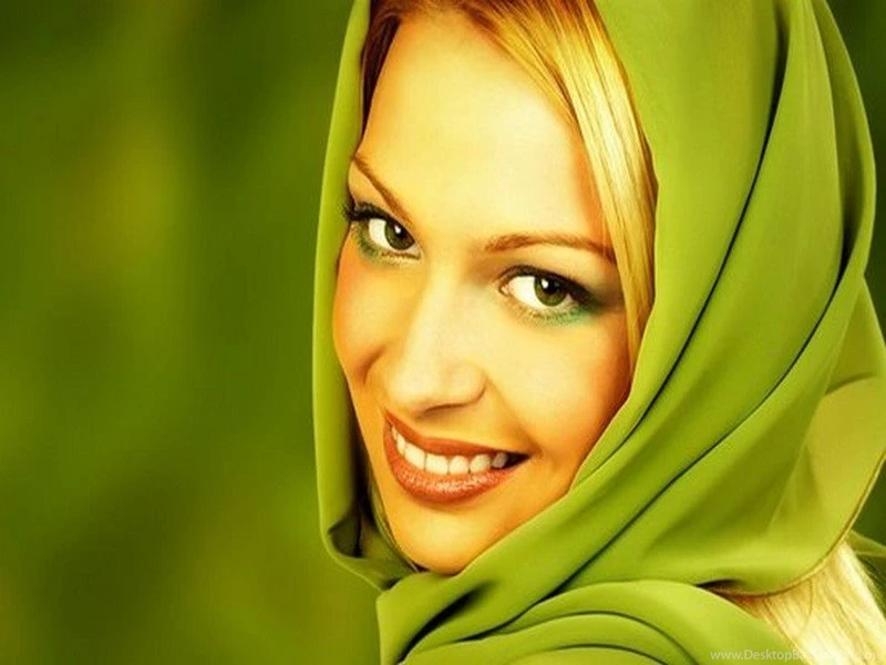 Girls Wallpapers