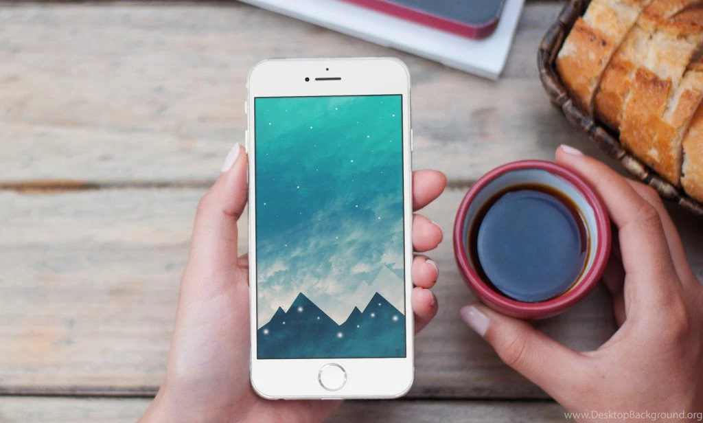 Winterized Wallpapers For iPhone And Apple Watch