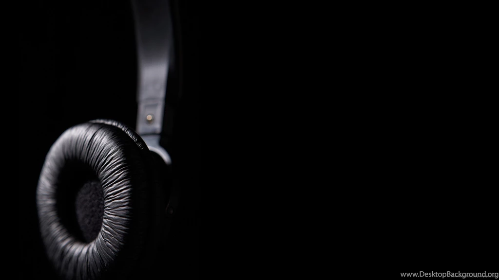 Download 2560x1440 DJ Headphones Wallpapers