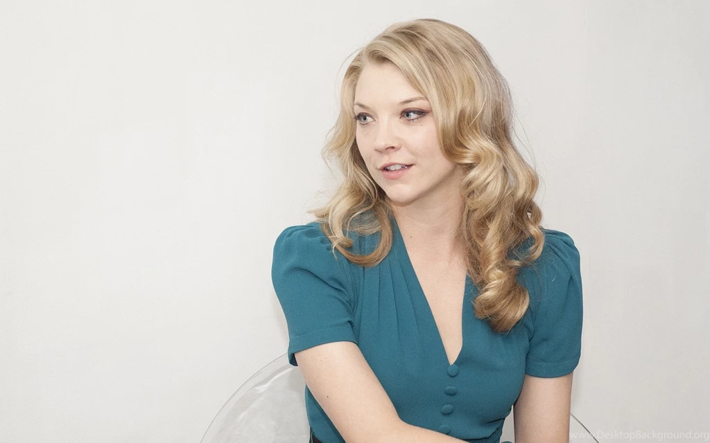 Famous Beautiful English Actress Natalie Dormer Celebrity ...