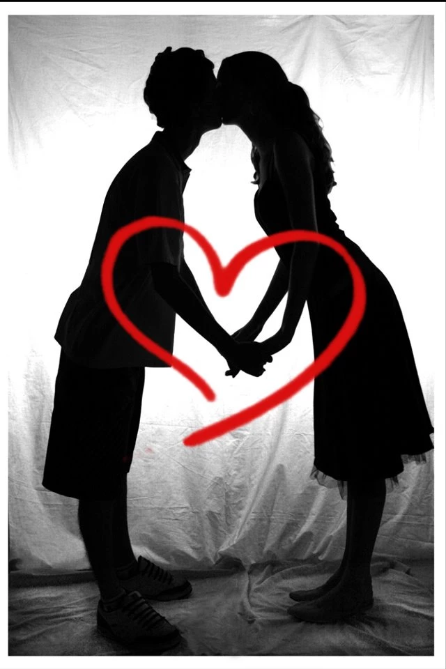 Download Free Love Wallpapers Kiss Me With Size 640x960 Pixels For ...