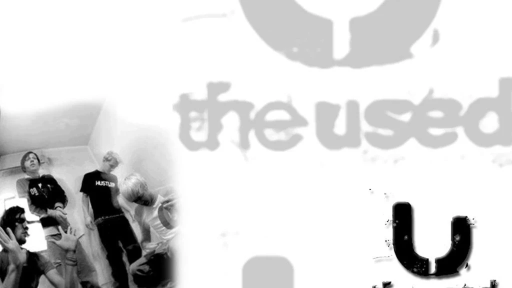 THE USED WALLPAPER   (