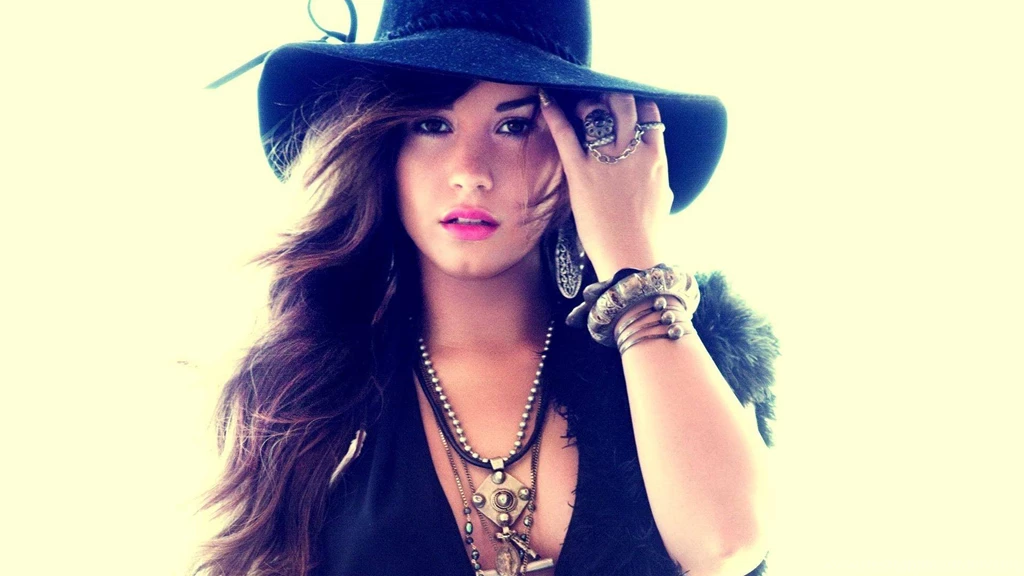 Selena Gomez And Demi Lovato Wallpapers
